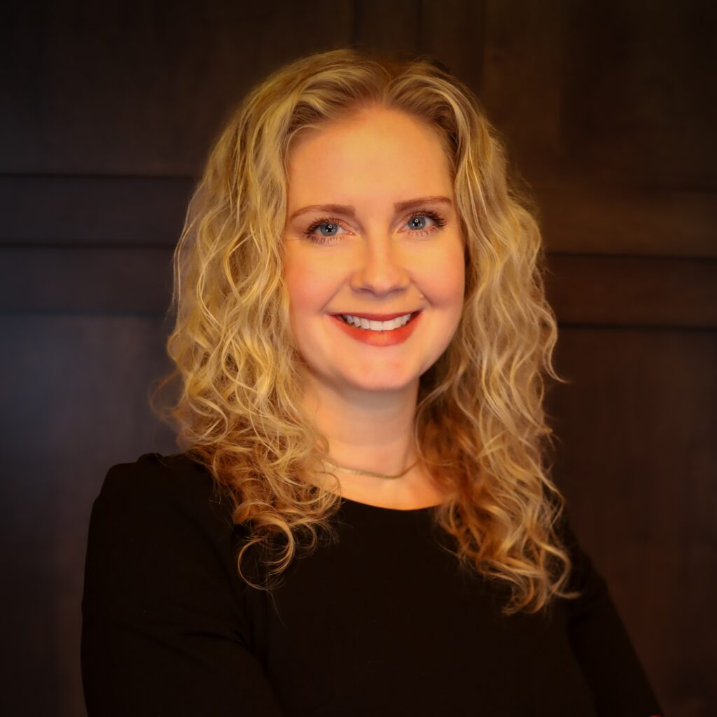 Monica L. Niederle<br />
Barrister & Solicitor